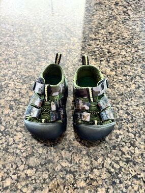Keen Toddler Camo Green Closed-Toe Sandals
